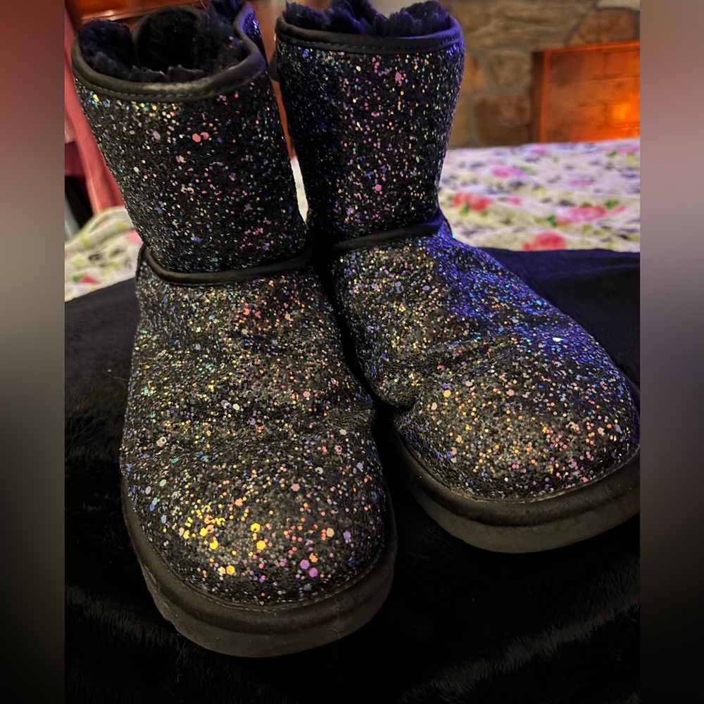 UGG sparkly black boots, size 8
